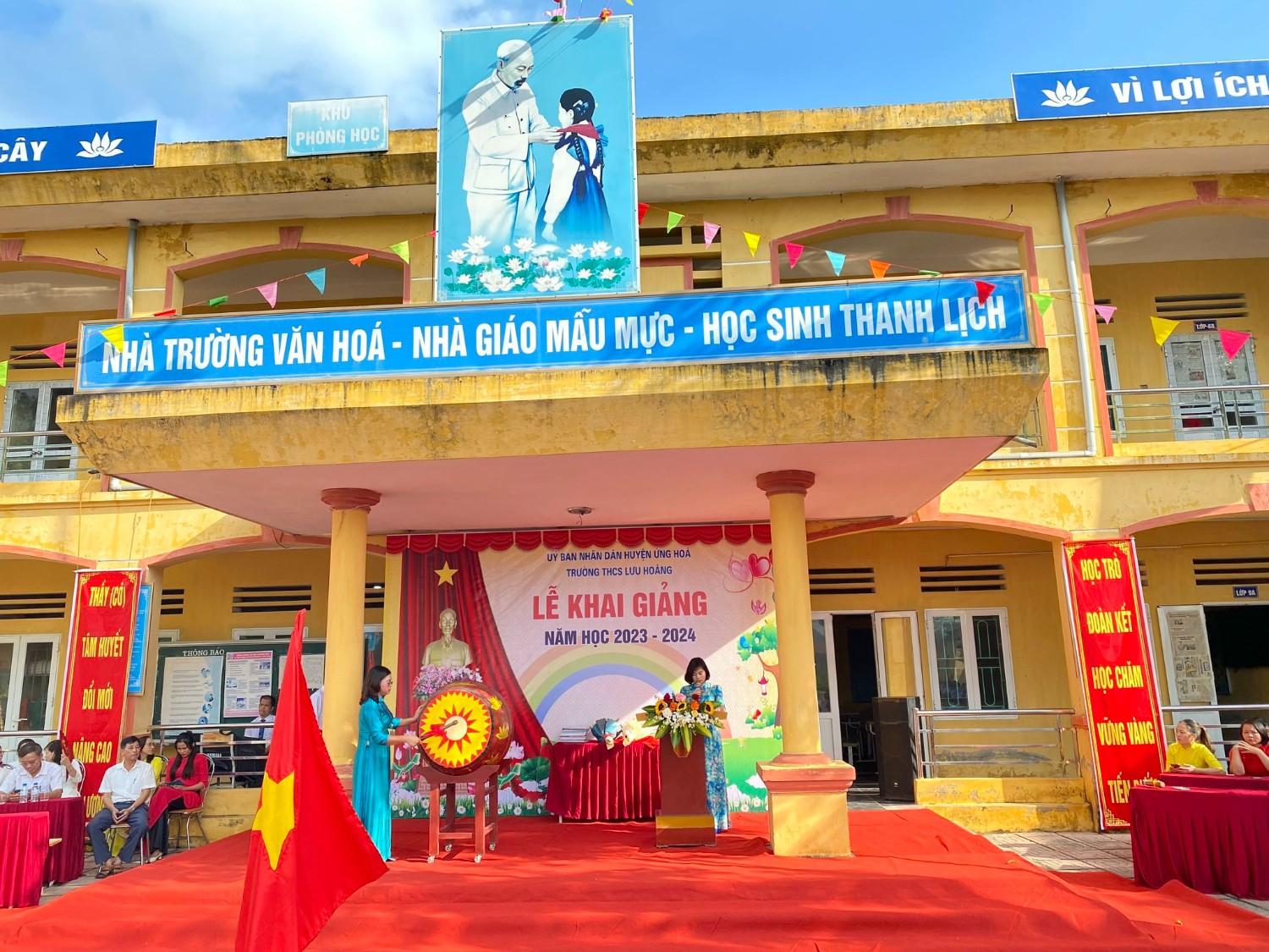 Năm học 2023-2024