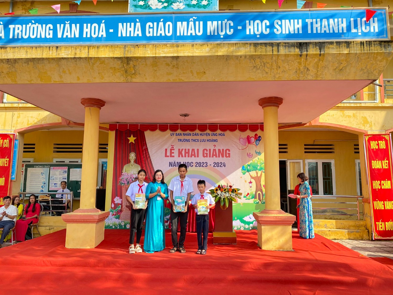 Năm học 2023-2024