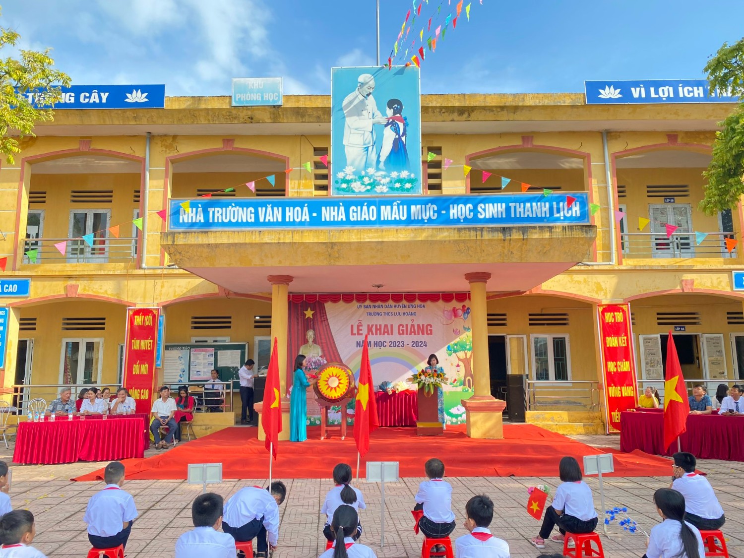 Năm học 2023-2024