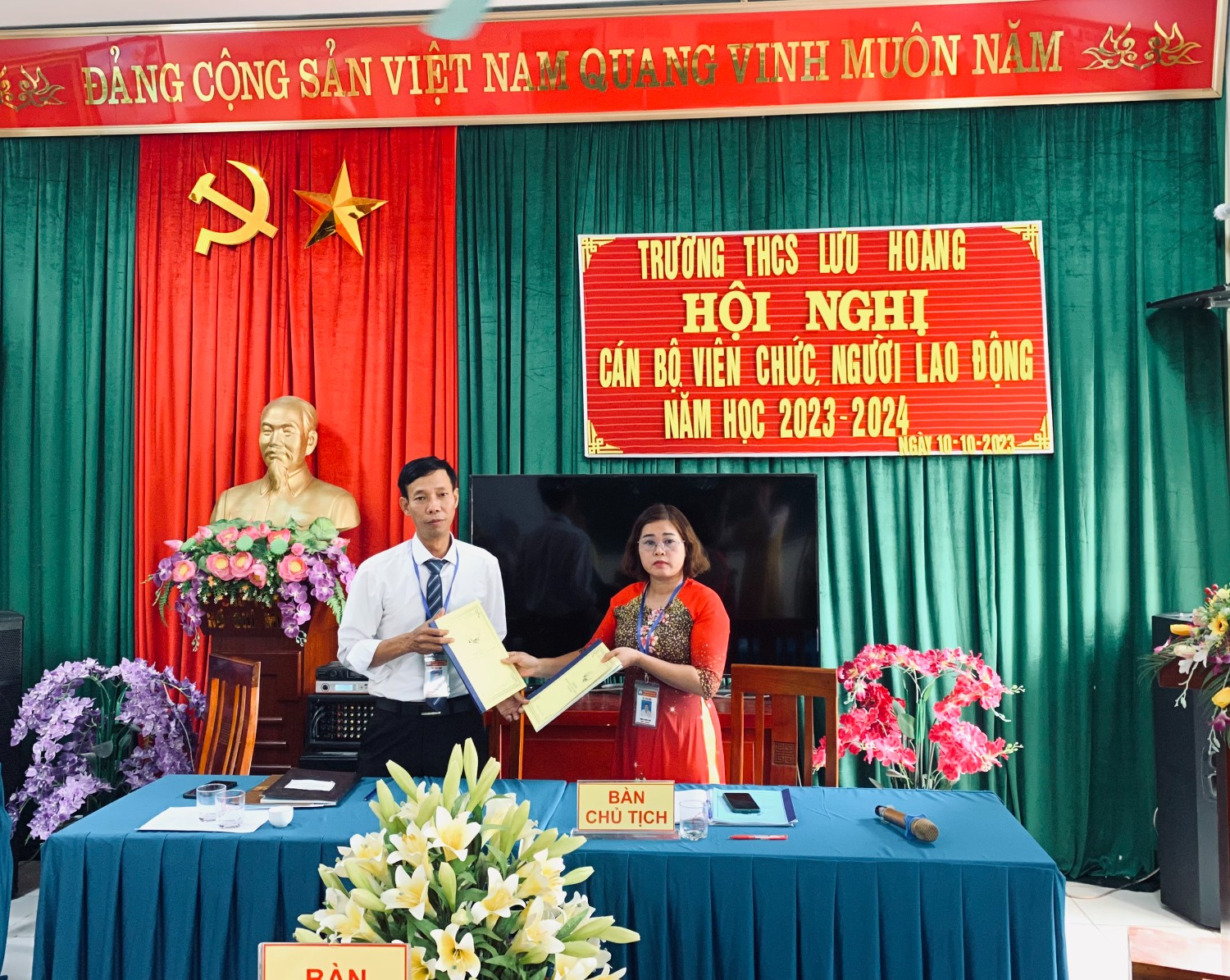 Năm học 2023-2024