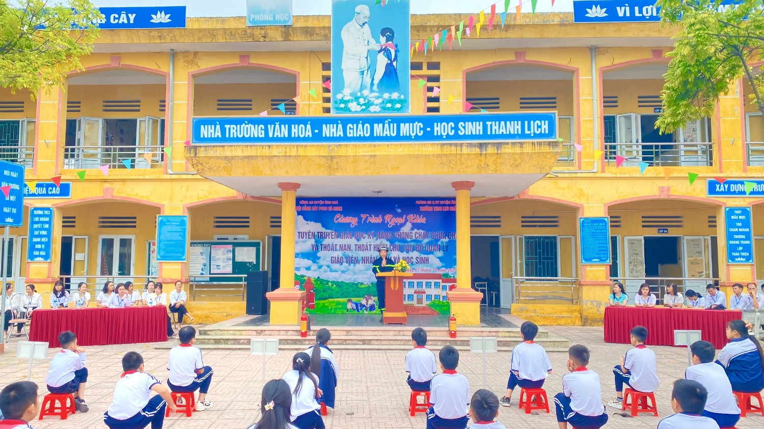 Năm học 2023-2024